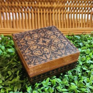 Vintage Micro Mosaic Tunbridge Ware Intricate Inlay Wooden Box